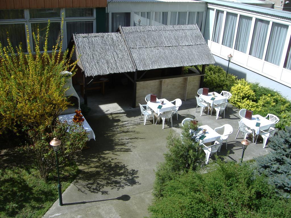 Hotel Ventura Budapest Ngoại thất bức ảnh